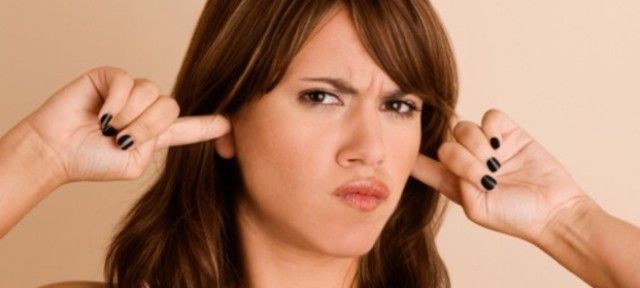Perché non riconosciamo la nostra voce e ci imbarazziamo quando la riascoltiamo? Perché non riconosciamo la nostra voce e ci imbarazziamo quando la riascoltiamo?