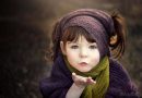 La foto della bambina senza mano che hanno commosso il web La foto della bambina senza mano che hanno commosso il web