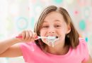 I miti da sfatare sullo spazzolino da denti tipo:” va bagnato prima di mettere il dentifricio, si o no?” I miti da sfatare sullo spazzolino da denti tipo:” va bagnato prima di mettere il dentifricio, si o no?”