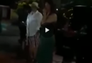 L’ uomo nel bel mezzo di una festa annuncia che la ragazza ha una relazione con il suo migliore amico – Video L’ uomo nel bel mezzo di una festa annuncia che la ragazza ha una relazione con il suo migliore amico – Video