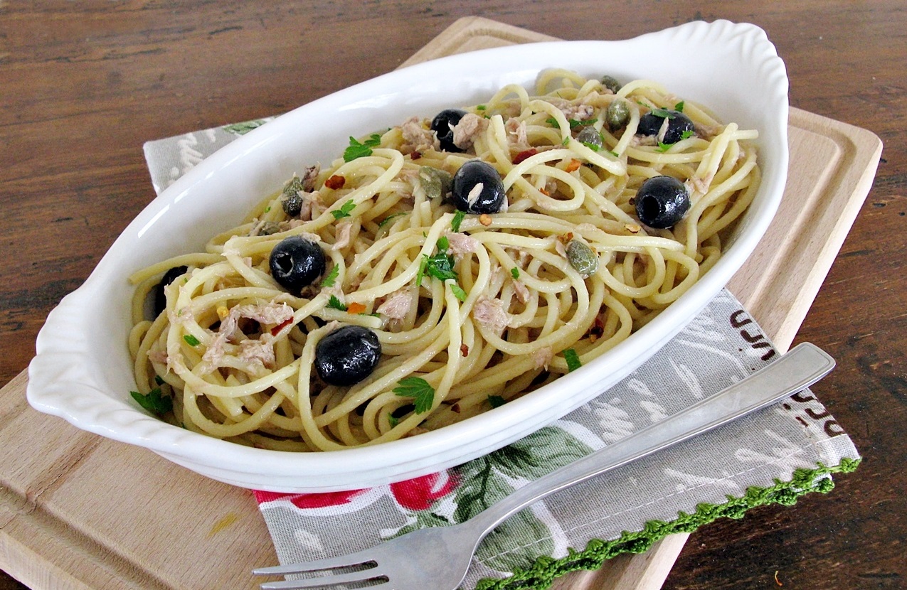 Spaghetti Al Tonno E Olive | Donnaweb.net